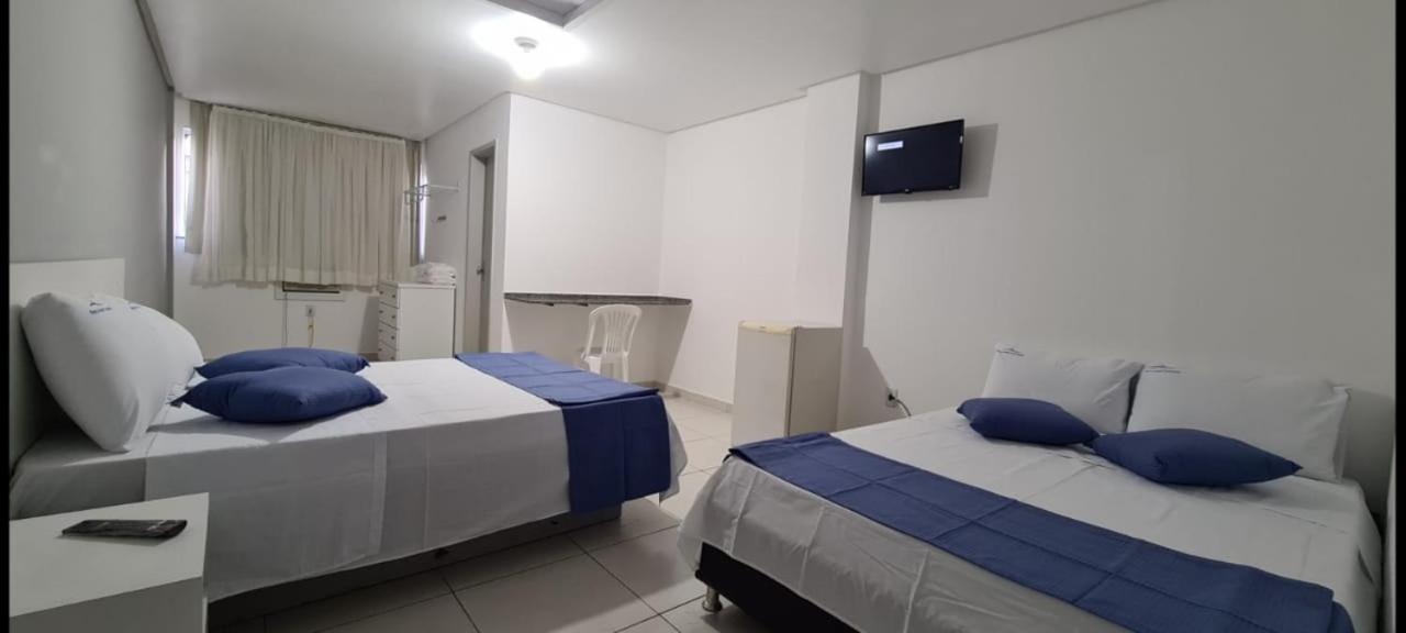 Petro Hotel Candeias Candeias  Buitenkant foto